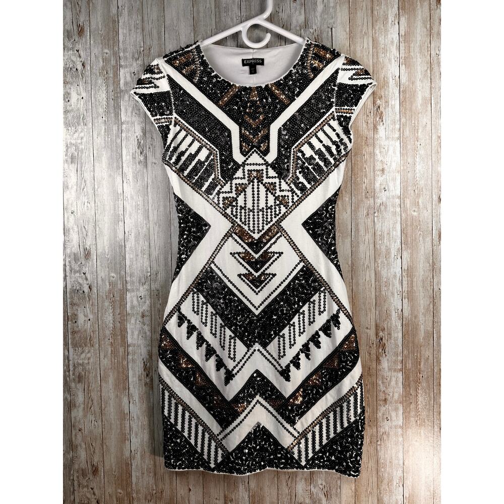 Express Bodycon Dress Womens XS Cream Brass Sequin‎ Cap Sleeve Party Cocktail